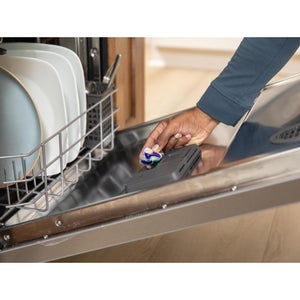 Cascade Platinum Plus Dishwasher Detergent ActionPacs, Fresh, 82-count