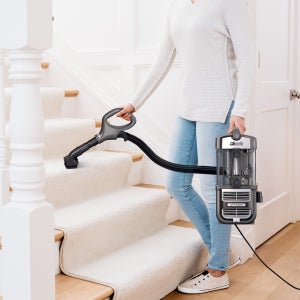 Shark Navigator Lift-Away Upright Vacuum with PowerFins HairPro