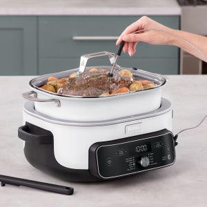 Ninja Foodi PossibleCooker PRO Plus with 11-in-1 Smart Cook System