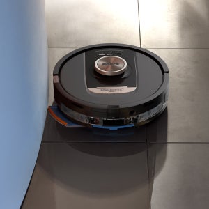 Shark PowerDetect 2-in-1 Robot Vacuum & Mop with NeverTouch Pro Self-Cleaning Base