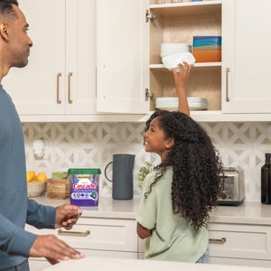 Cascade Platinum Plus Dishwasher Detergent ActionPacs, Fresh, 82-count